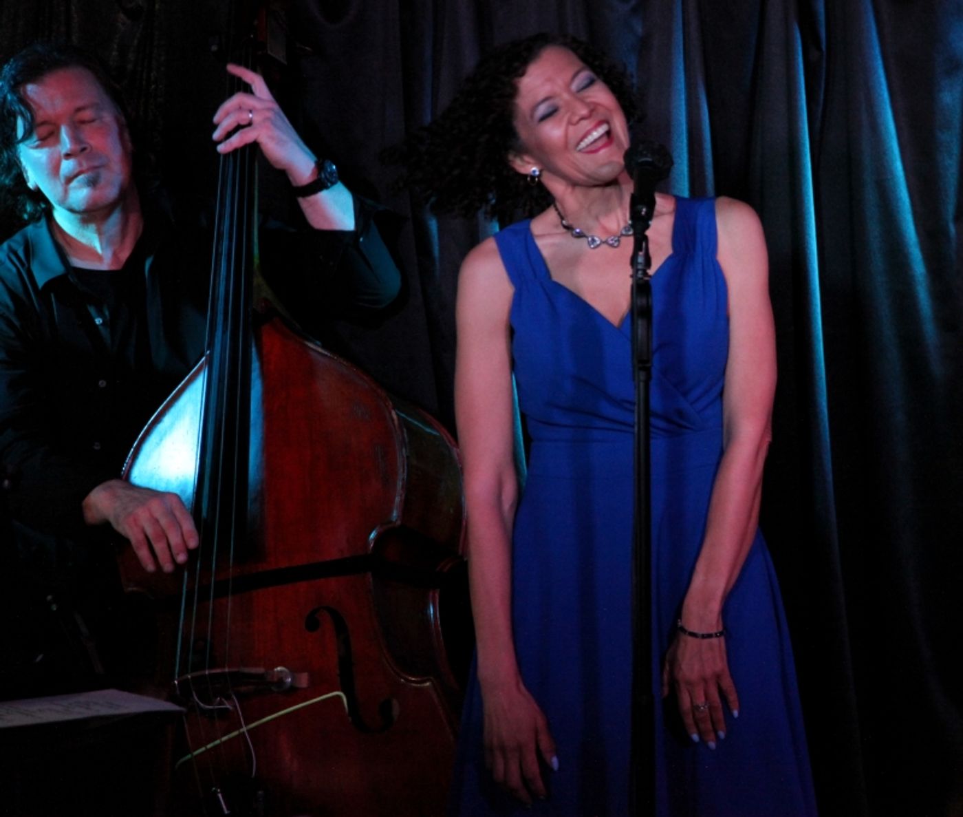 Review: Leslee Warren Performs Eye-Opening ME MYSELF & EYE: SONGS FROM A NEARSIGHTED GIRL at Pangea  Image