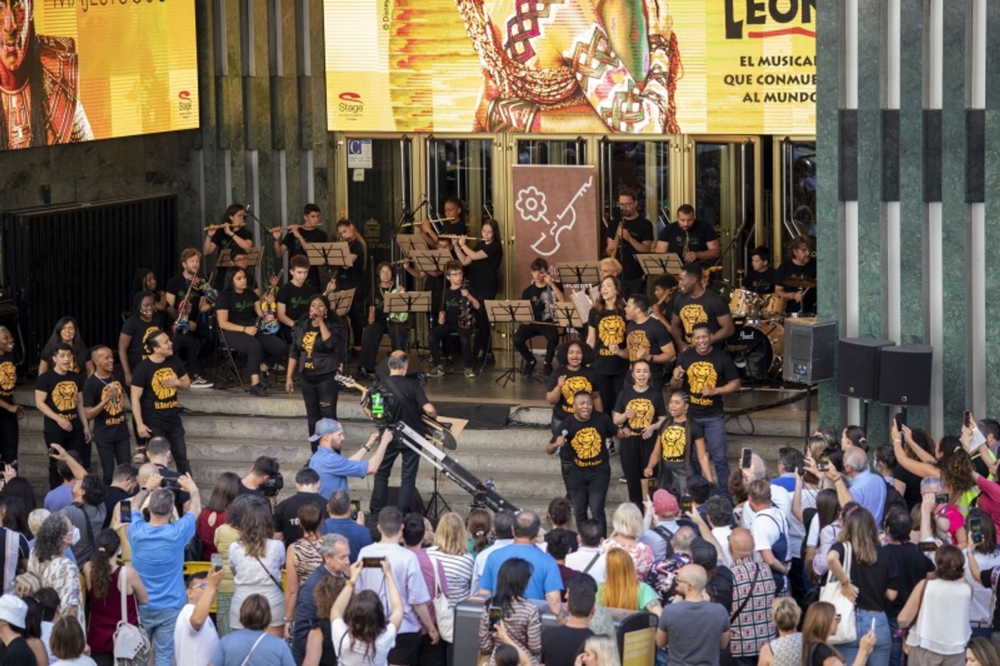 La Música del Reciclaje y EL REY LEÓN se unen para celebrar el Día Mundial del Reciclaje La Música del Reciclaje y EL REY LEÓN se unen para celebrar el Día Mundial del Reciclaje Image