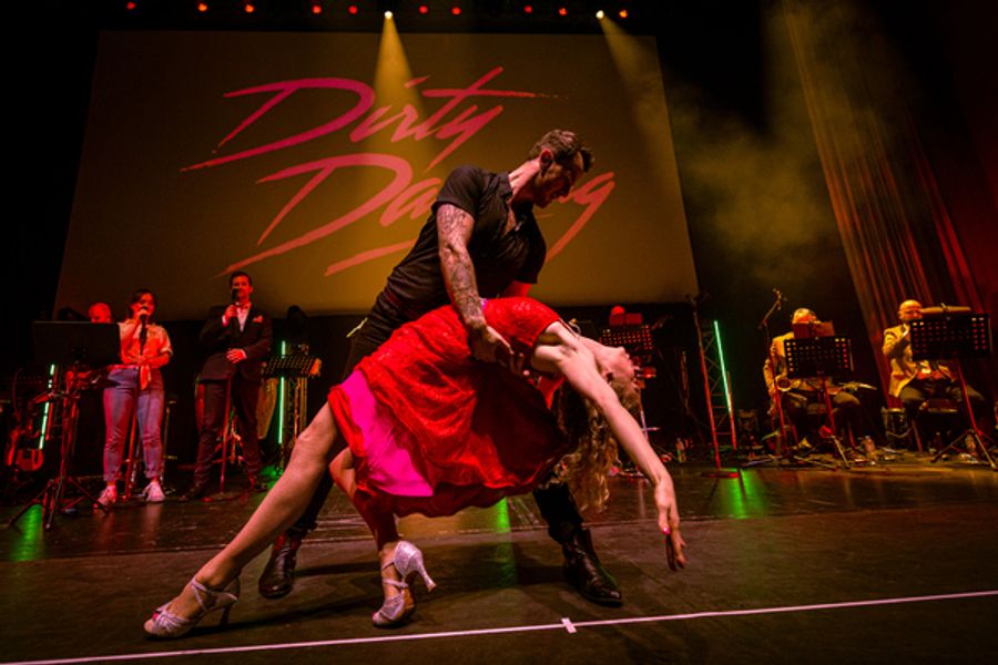 Photos: First Look at DIRTY DANCING THE MOVIE IN CONCERT Image