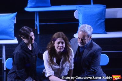 Elise Kibler, Mark Nelson and Jessica Hecht Photo