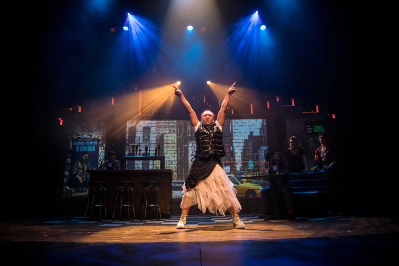 Review: AIRNESS at Park Square Theatre  Image