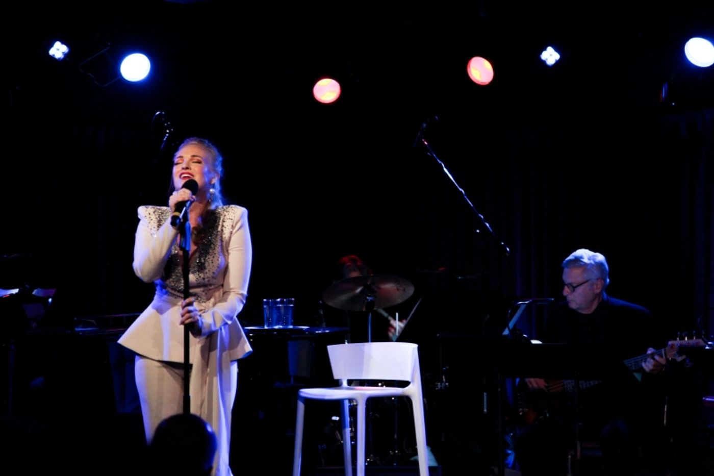 Review: Brandi Burkhardt Is A Wonder In FINDING WONDERLAND at The Green Room 42  Image