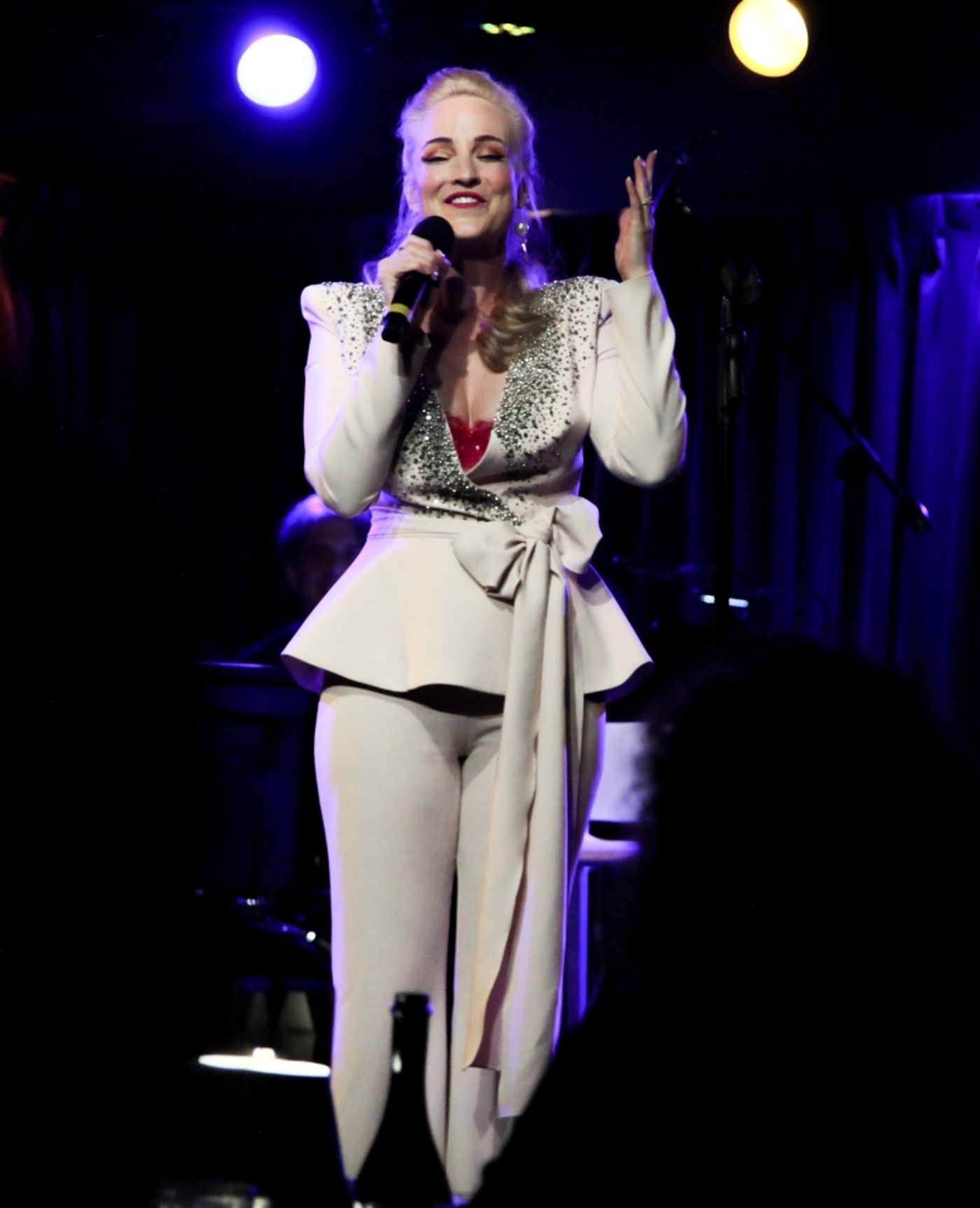 Review: Brandi Burkhardt Is A Wonder In FINDING WONDERLAND at The Green Room 42  Image