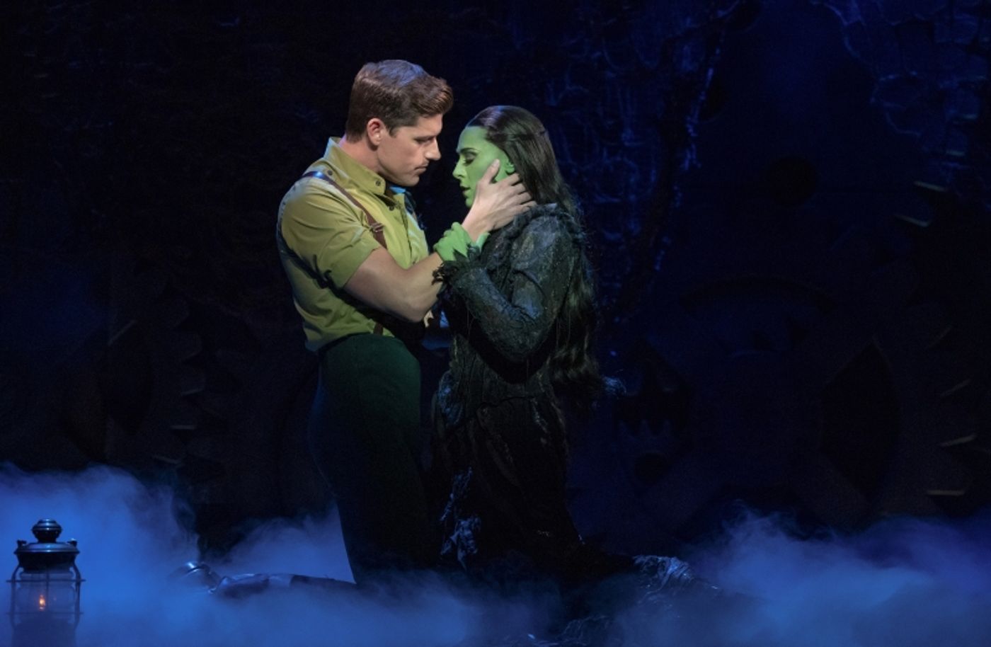 Review: WICKED Flies High at the Ohio Theatre  Image