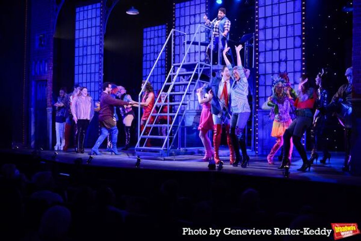 Photos: The Cast of KINKY BOOTS Takes Curtain Call Bows  Image