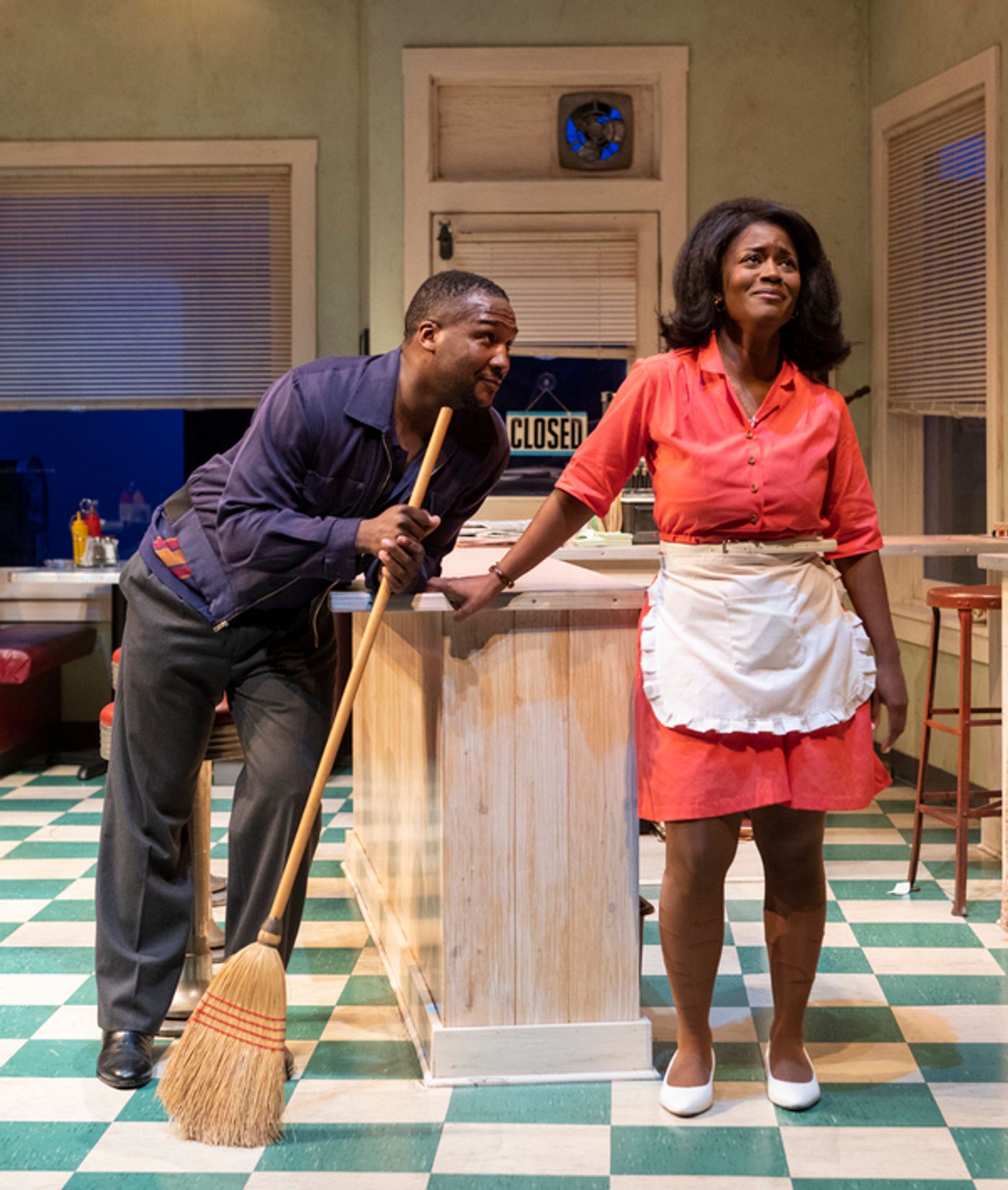 Photos/Video: First Look at TWO TRAINS RUNNING at the Court Theatre  Image