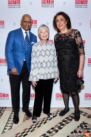 Ruben Santiago-Hudson, Bobbie Olsen, Lynne Meadow @ BroadwayWorld Ruben Santiago-Hudson, Bobbie Olsen, Lynne Meadow Photo