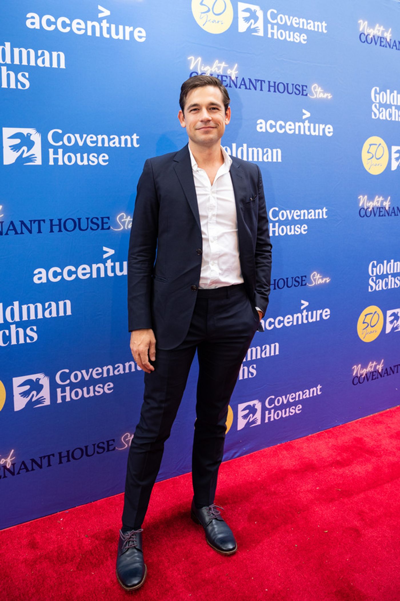 Photos: See Ariana DeBose, Darren Criss & More at NIGHT OF COVENANT HOUSE STARS Gala  Image