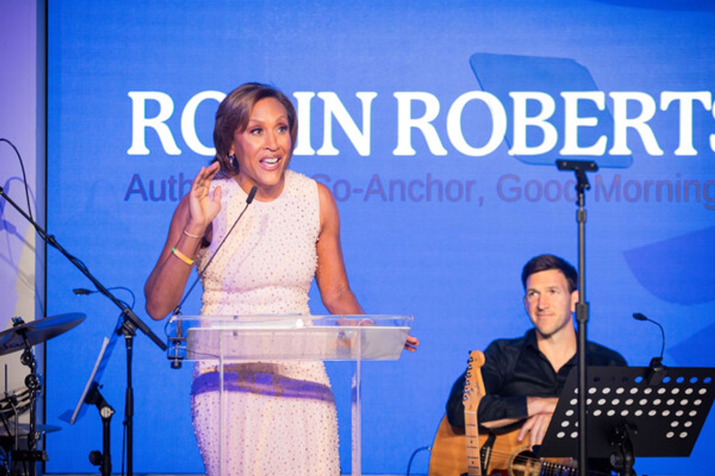 Photos: See Ariana DeBose, Darren Criss & More at NIGHT OF COVENANT HOUSE STARS Gala  Image