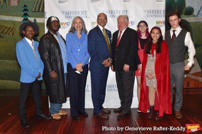 Diana Phillips, Bob Wankel, Chancellor David C. Banks and Student Performers from NYC Photo