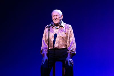 Len Cariou Photo