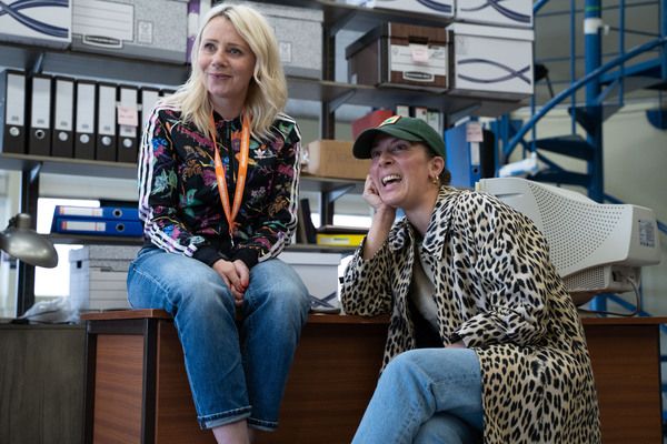 Samantha Power (Faye) and Natalie Casey (Mel)  Photo