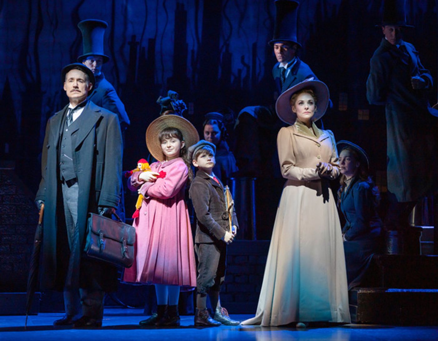 Photos: First Look at MARY POPPINS at the Sydney Lyric Theatre  Image