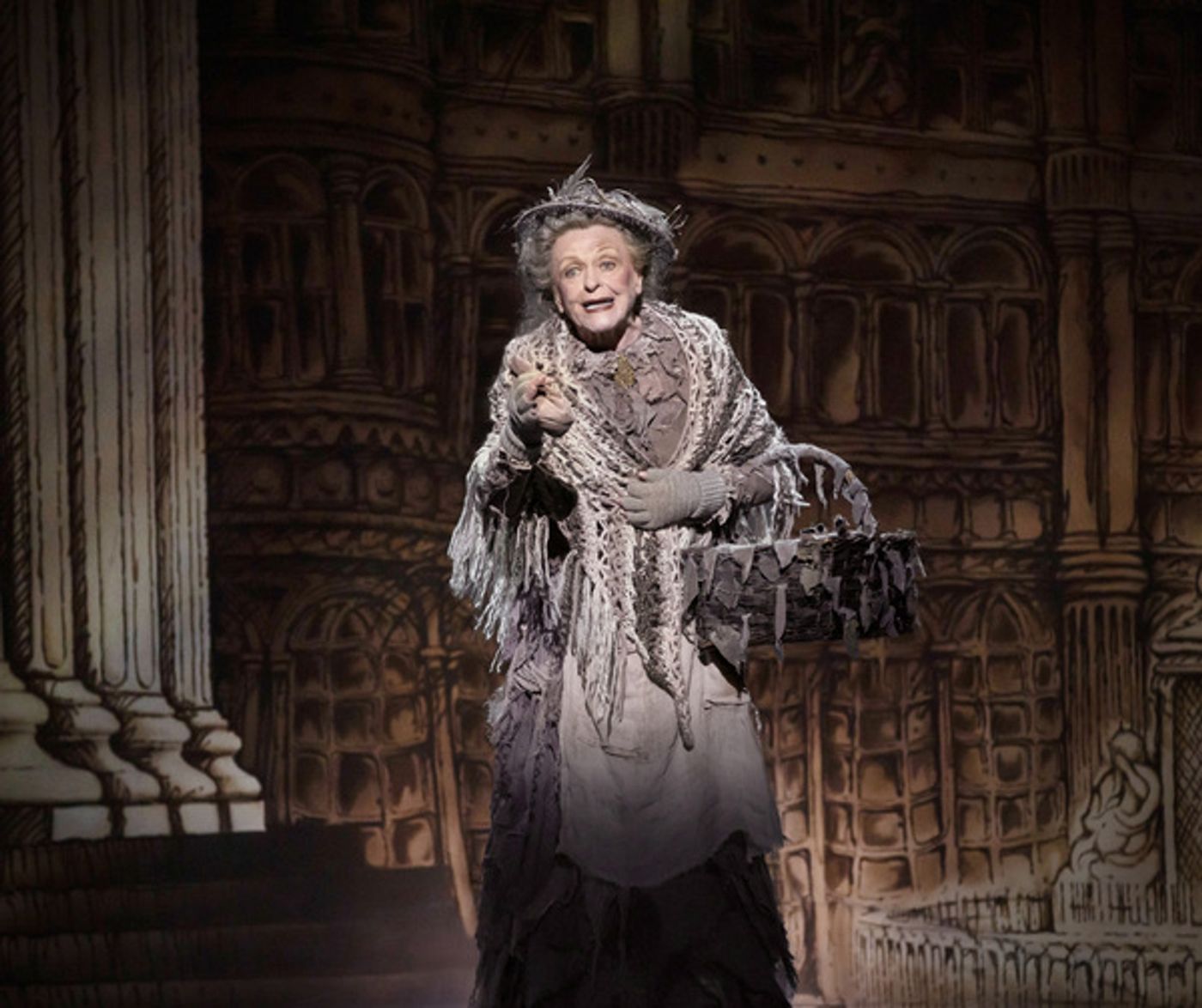 Photos: First Look at MARY POPPINS at the Sydney Lyric Theatre  Image