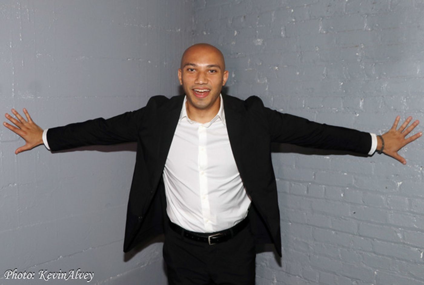 Photos: Dancer/Singer John Manzari Brings THE FIRST SET To Birdland Theater  Image