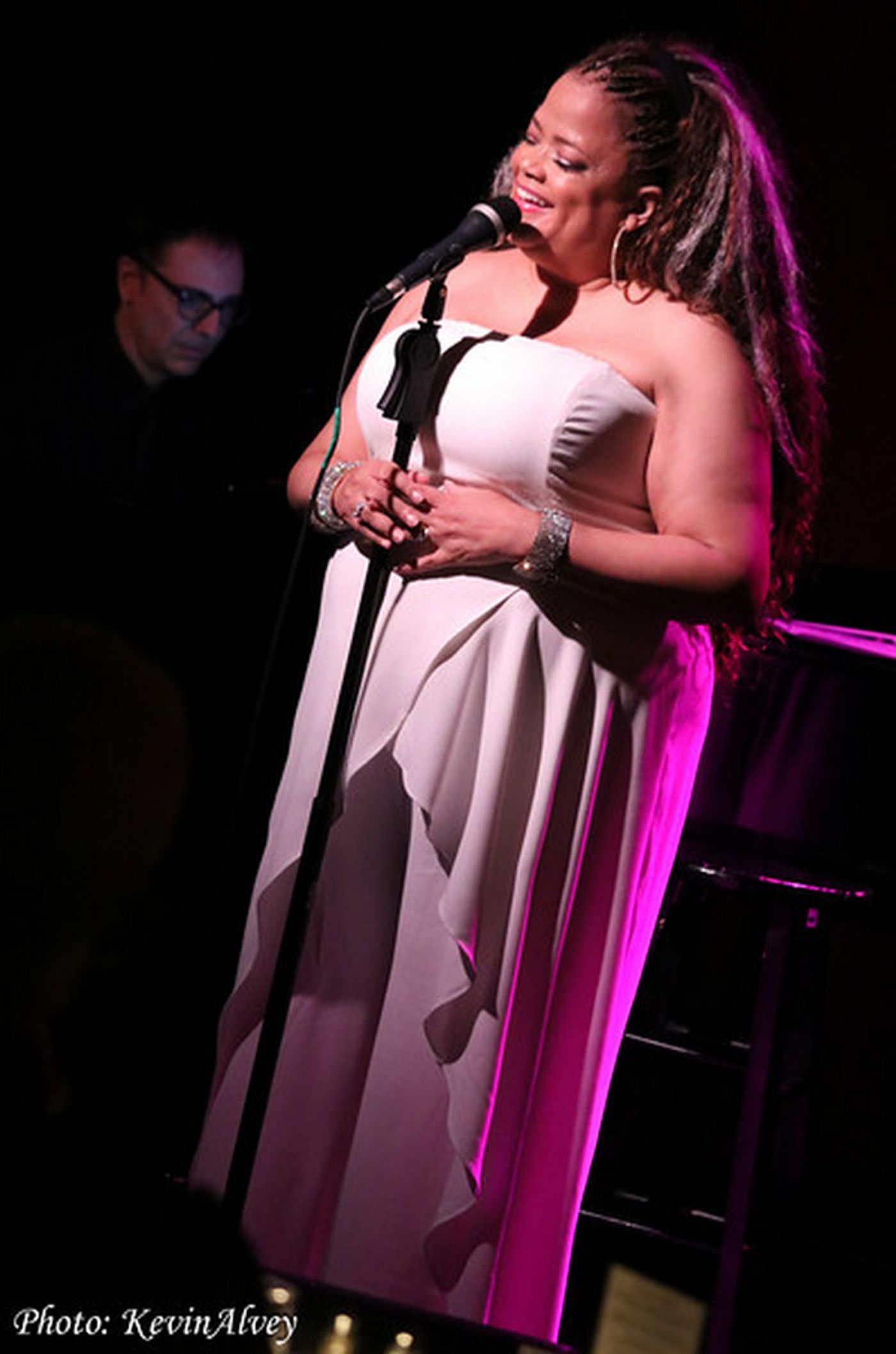 Photos: Natalie Douglas Returns To Birdland With I JUST MIGHT  Image