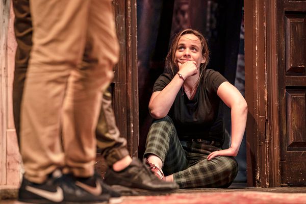 Photos: In Rehearsal With the Original Cast of THE PLAY THAT GOES WRONG — photo 2 of 15