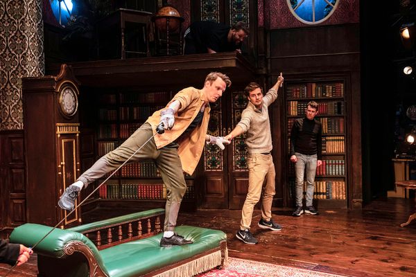 Photos: In Rehearsal With the Original Cast of THE PLAY THAT GOES WRONG — photo 7 of 15