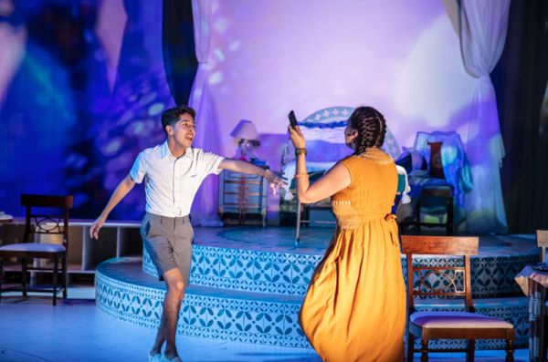 Saul Nieto and Esperanza America
Photo by Grettel Cortes Photography Photo