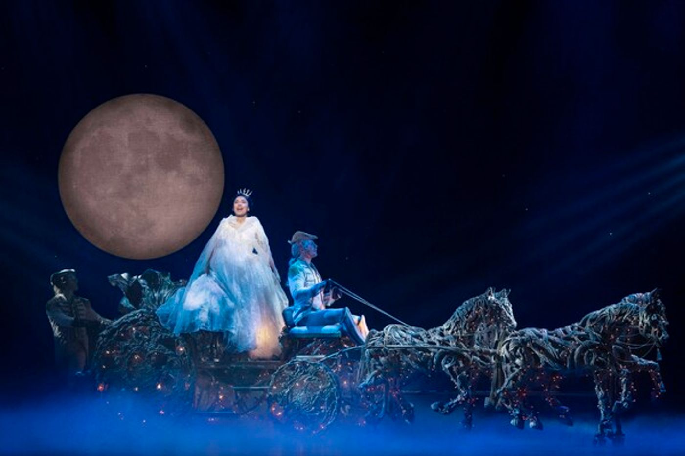 Review: RODGERS + HAMMERSTEIN'S CINDERELLA at Regent Theatre  Image