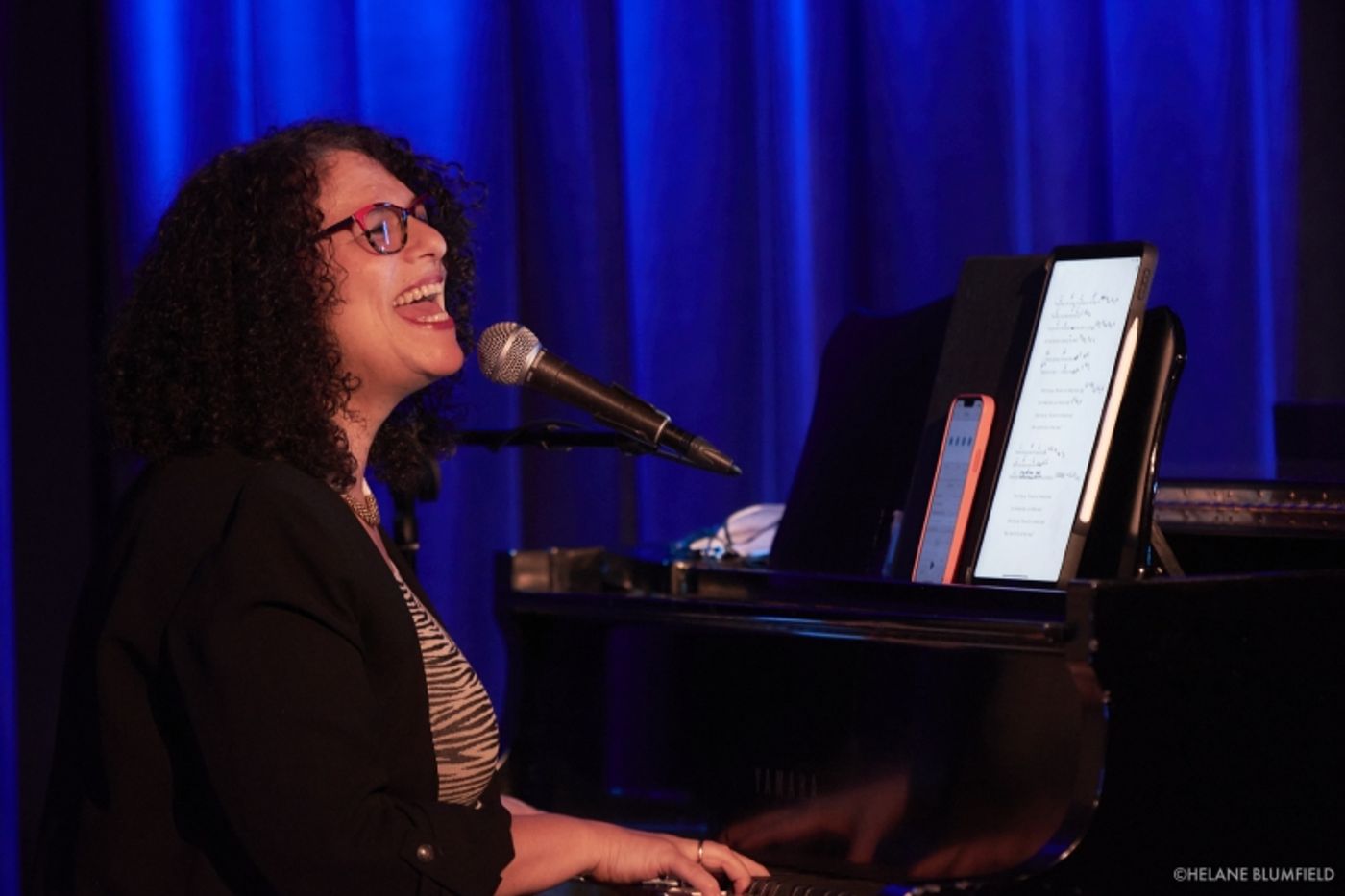 Photos: BLUE WAVE REUNION 2022: SAVE OUR DEMOCRACY FUNDRAISER at The Laurie Beechman Theatre by Helane Blumfield Photos: BLUE WAVE REUNION 2022: SAVE OUR DEMOCRACY FUNDRAISER at The Laurie Beechman Theatre by Helane Blumfield Image