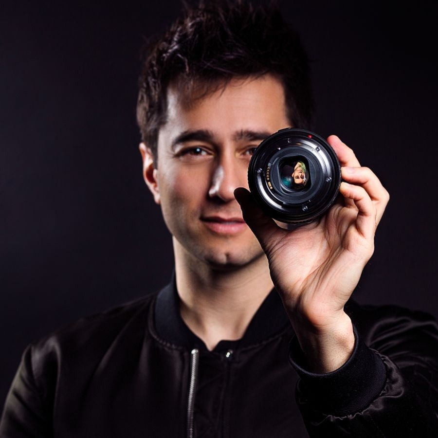 Photos: Matt Baker Lenses The Latest LINEUP WITH SUSIE MOSHER At Birdland Theater Image