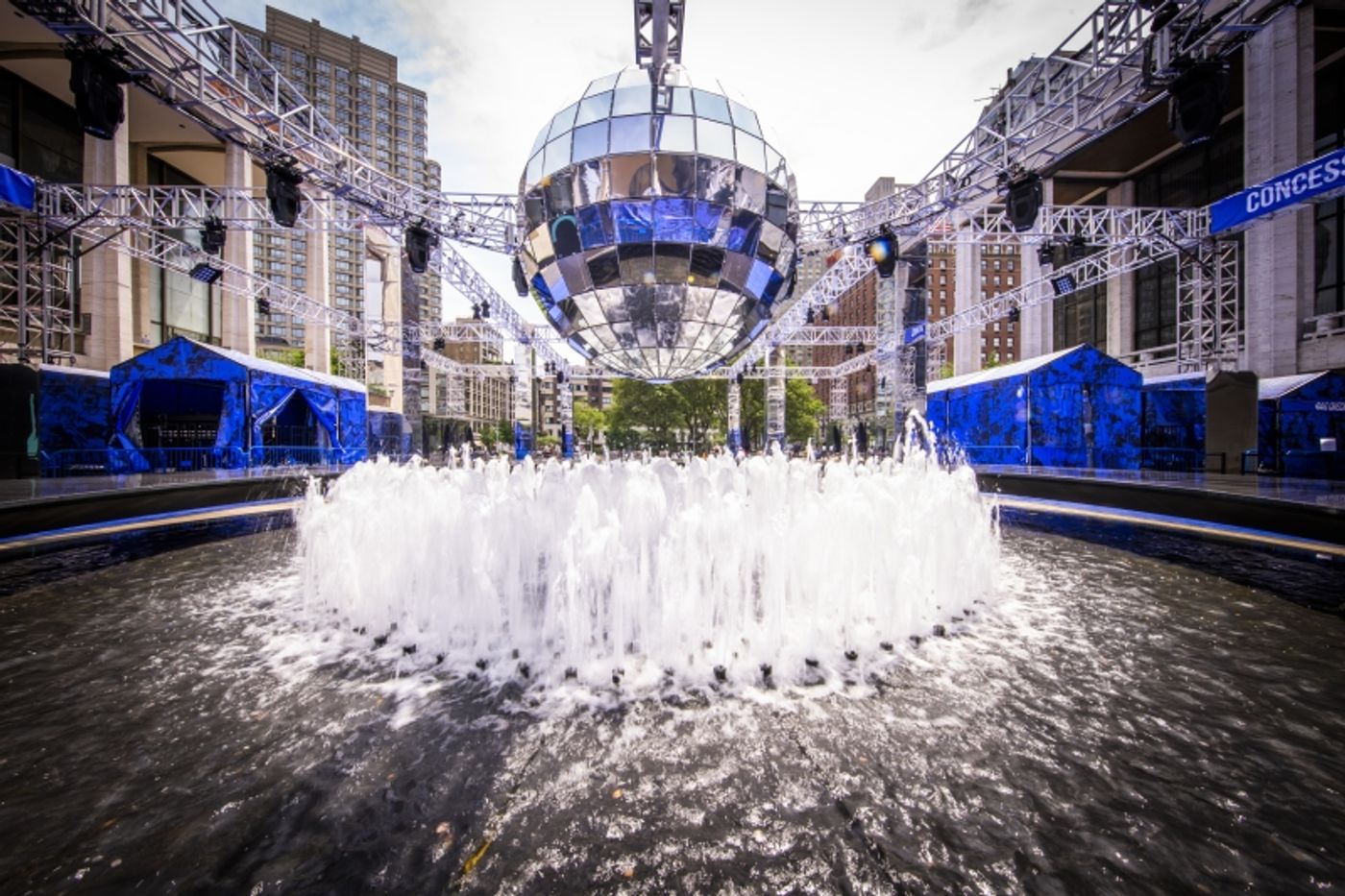 Photos & Video: The Oasis Opens Lincoln Center's SUMMER FOR THE CITY With the Eddie Palmieri Salsa Orchestra Photos & Video: The Oasis Opens Lincoln Center's SUMMER FOR THE CITY With the Eddie Palmieri Salsa Orchestra Image
