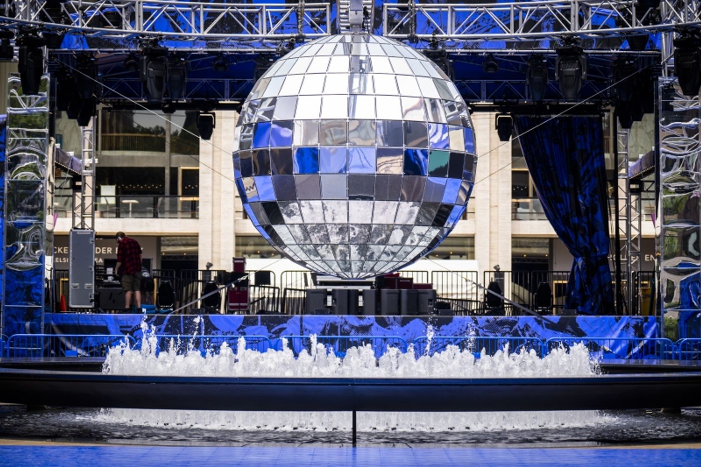 Photos & Video: The Oasis Opens Lincoln Center's SUMMER FOR THE CITY With the Eddie Palmieri Salsa Orchestra Photos & Video: The Oasis Opens Lincoln Center's SUMMER FOR THE CITY With the Eddie Palmieri Salsa Orchestra Image