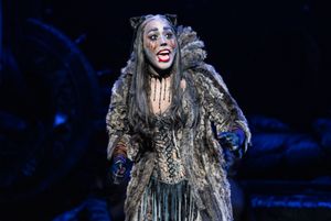 Tayler Harris as Grizabell. @ BroadwayWorld Tayler Harris as Grizabell. Photo