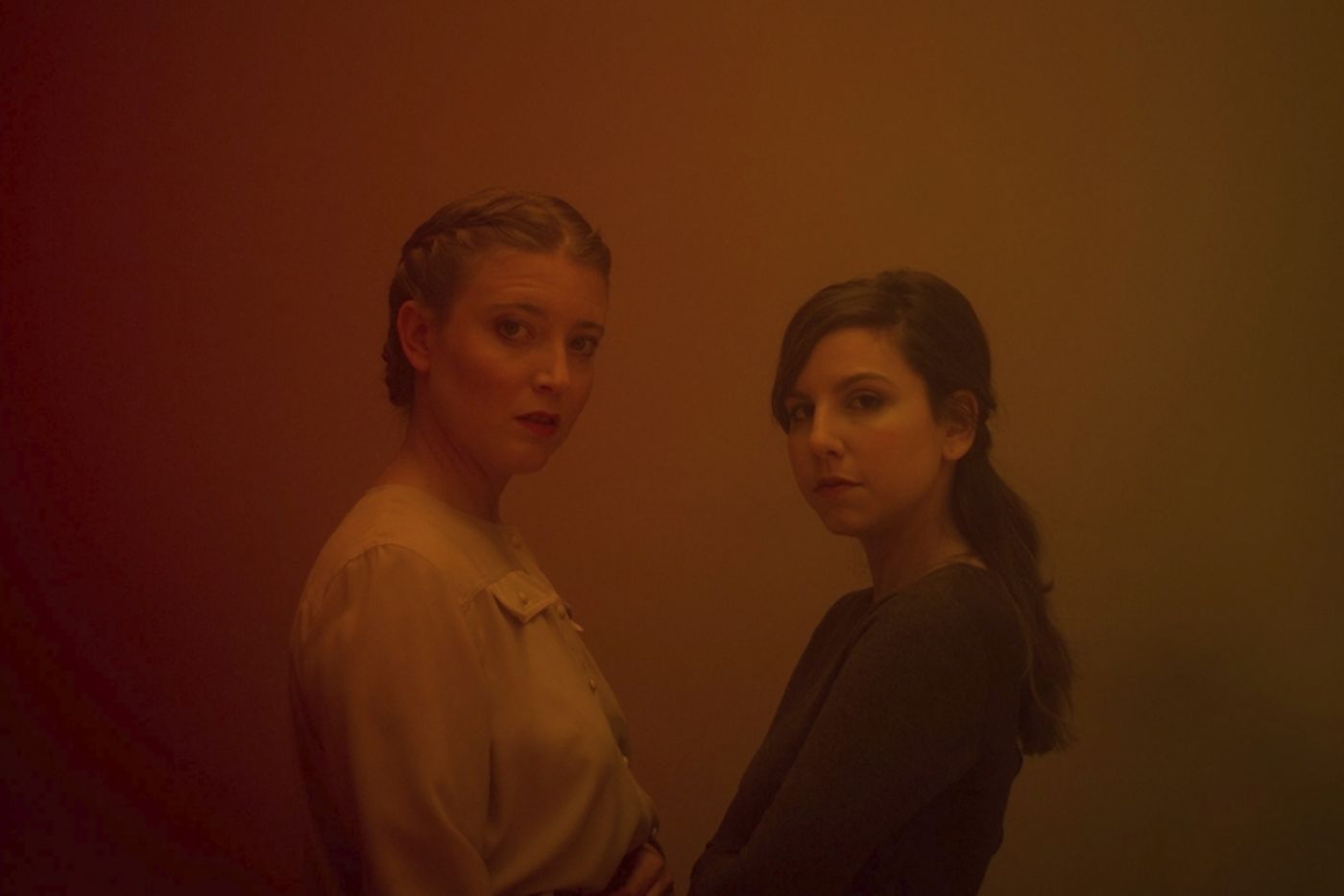 UNA LUZ TÍMIDA llega al Teatro Lara  Image