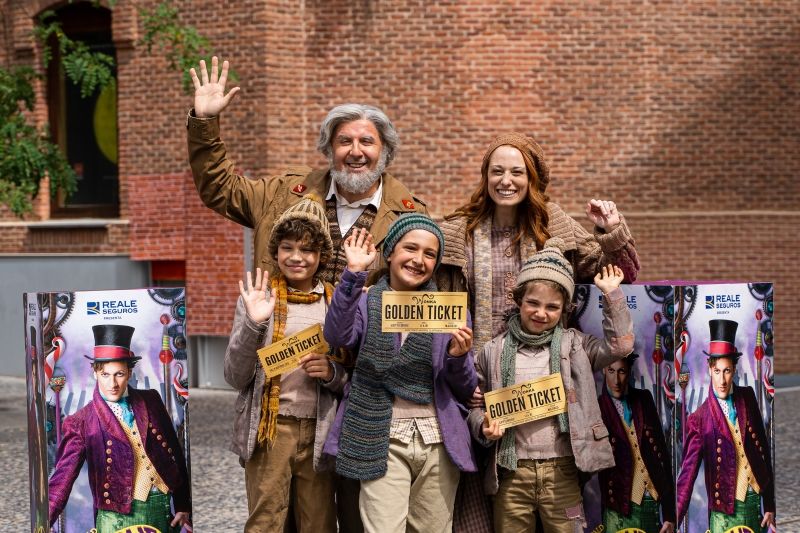 Se presenta el reparto de CHARLIE Y LA FÁBRICA DE CHOCOLATE Image