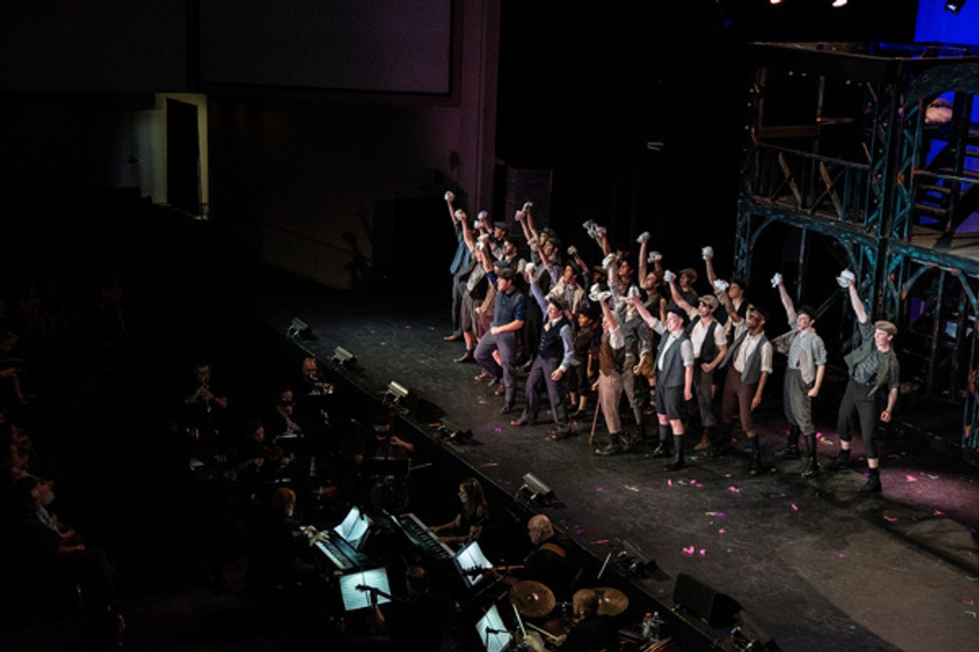 Photos/Video: First Look at Servant Stage's NEWSIES  Image