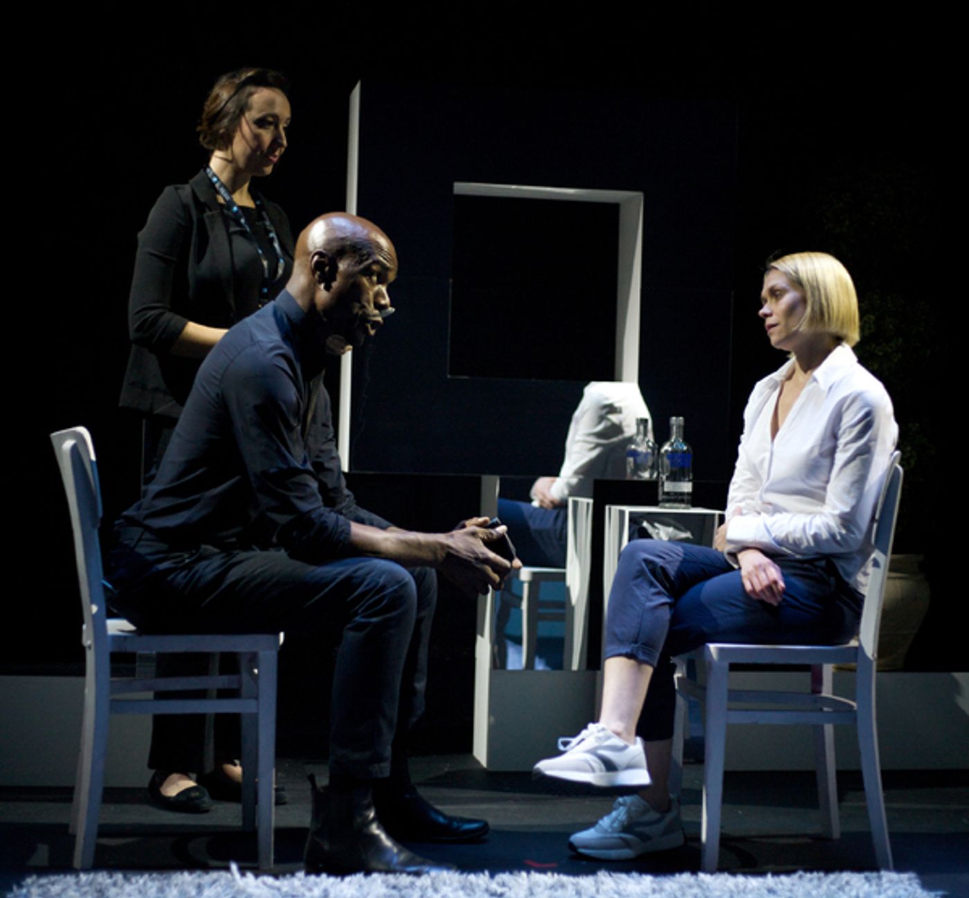 Photos: First Look at THE GIRL ON THE TRAIN at Upstairs at the Gatehouse, Highgate Village  Image