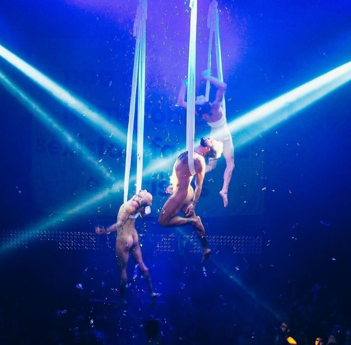 Critical and Cathartic Teatro da PombaGira Opens MAQUINA (MACHINE)  Image