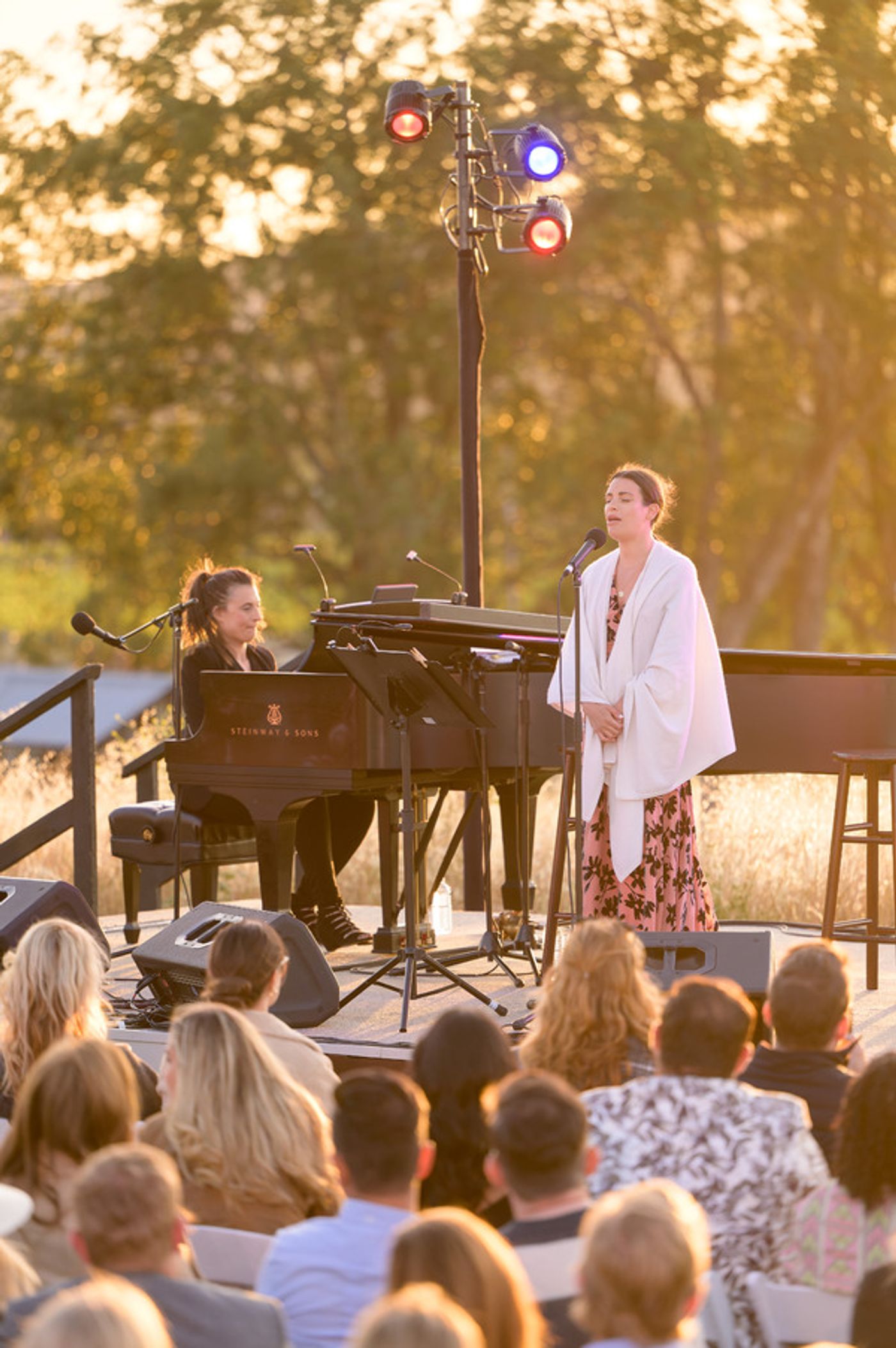 Photos: GLEE Star Lea Michele Kicks Off the BROADWAY AND VINE Concert Series  Image