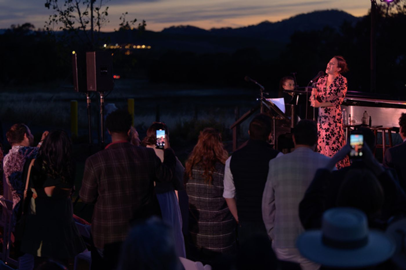 Photos: GLEE Star Lea Michele Kicks Off the BROADWAY AND VINE Concert Series  Image
