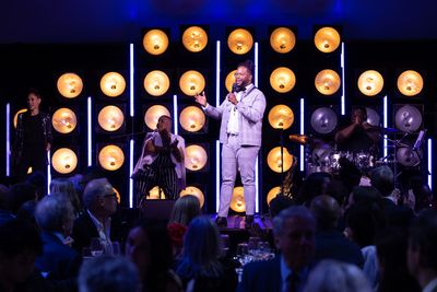 A.R.T. Trustee and Gala Emcee Tim Hall greets guests to the 2022 A.R.T. Gala Photo
