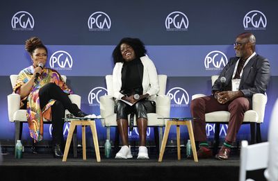 Yvette Nicole Brown, Viola Davis and Julius Tennon  Photo