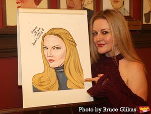 Jennifer Simard Photo