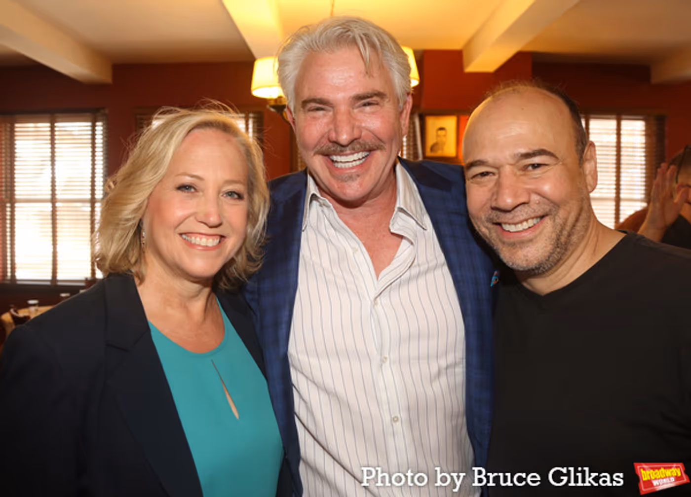 Photos: Jennifer Simard Receives Her Portrait at Sardi's  Image