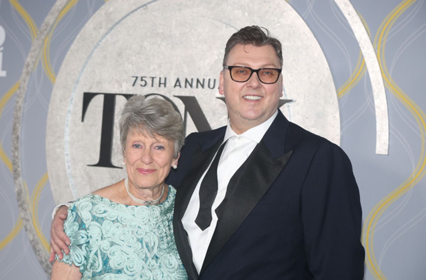 Photos: Broadway Stars Align on the 2022 Tony Awards Red Carpet  Image