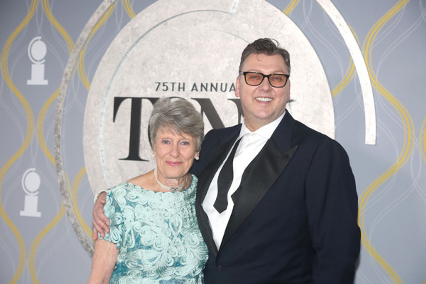 Photos: Broadway Stars Align on the 2022 Tony Awards Red Carpet  Image