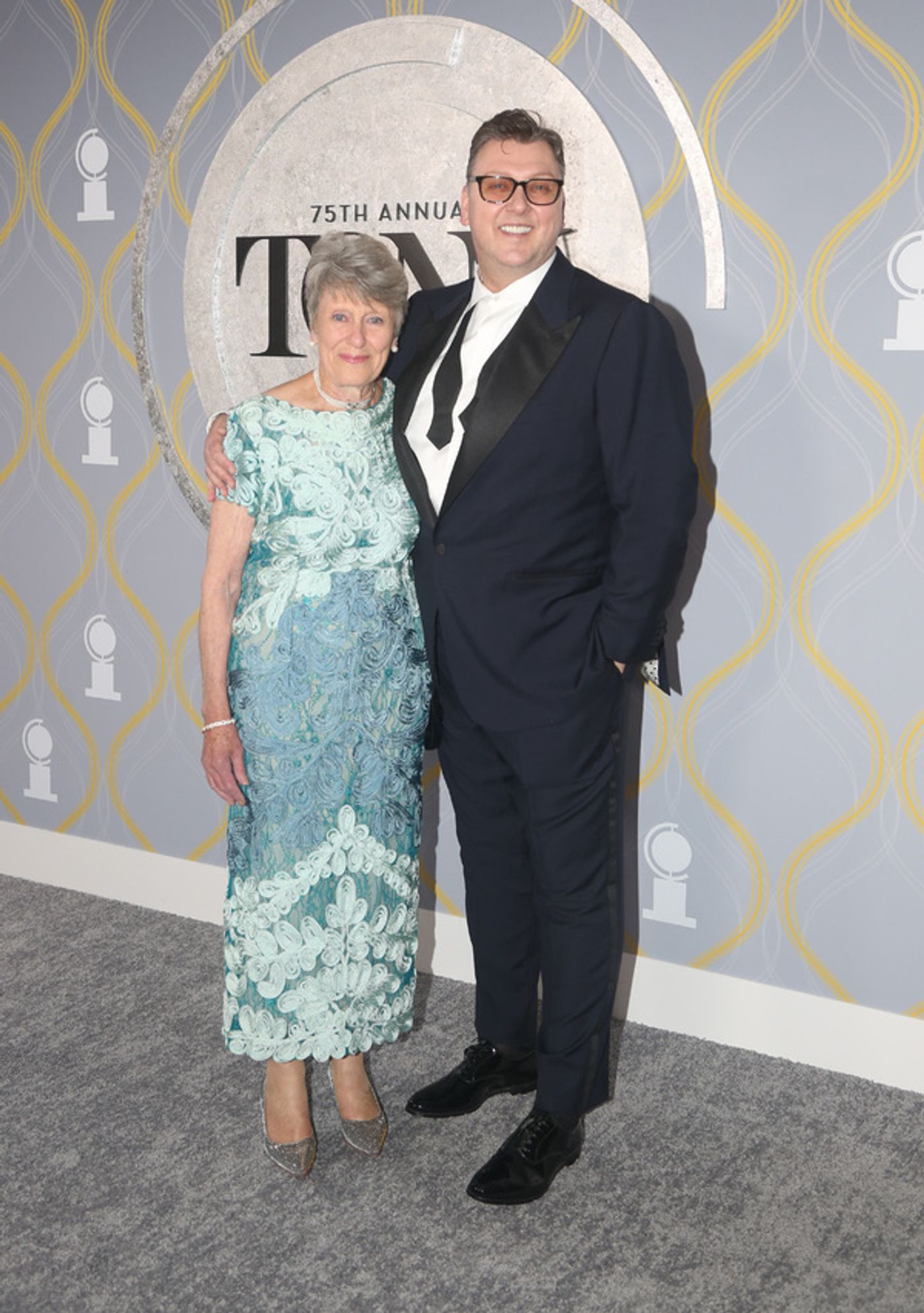 Photos: Broadway Stars Align on the 2022 Tony Awards Red Carpet  Image