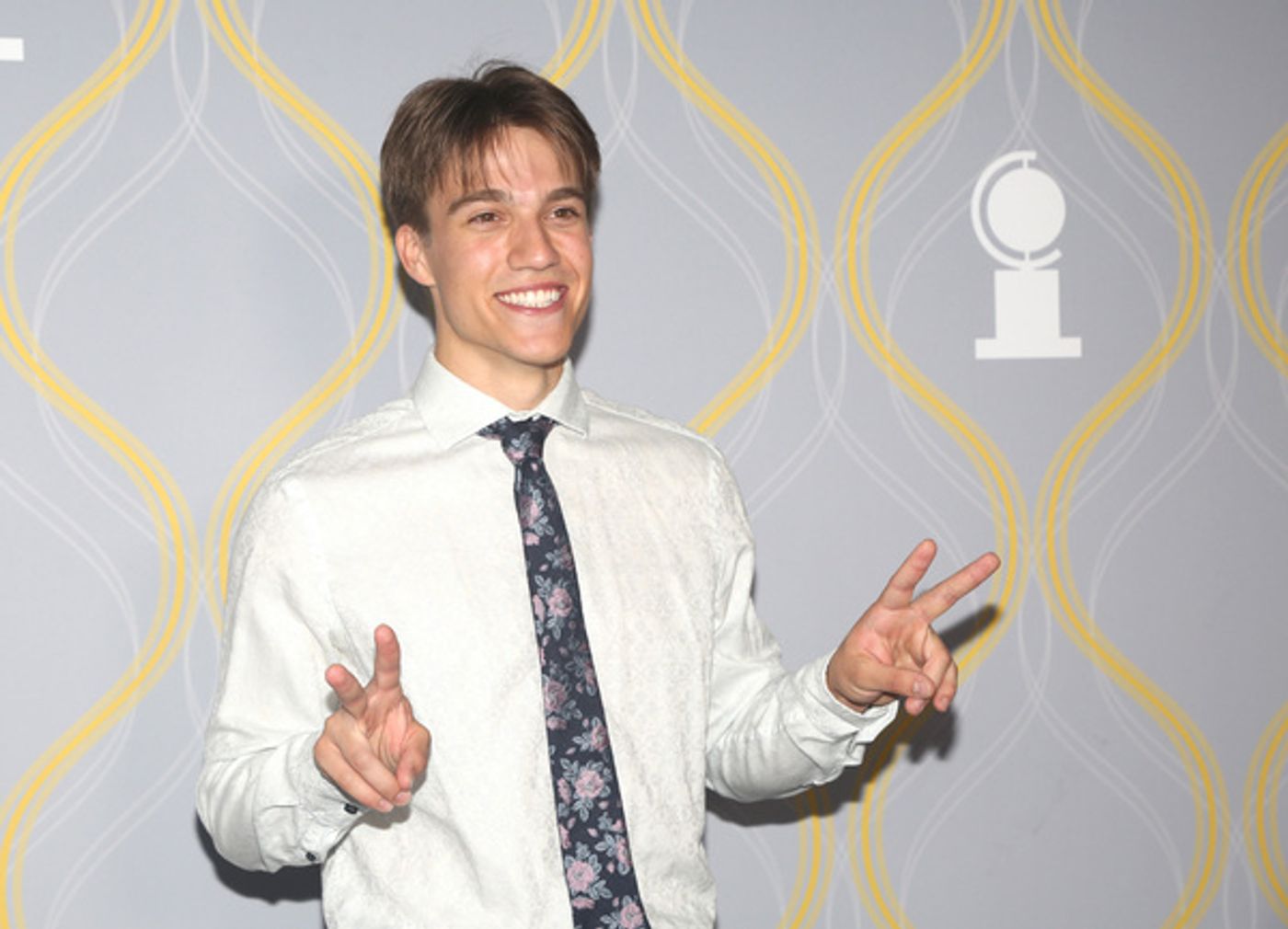 Photos: Broadway Stars Align on the 2022 Tony Awards Red Carpet  Image