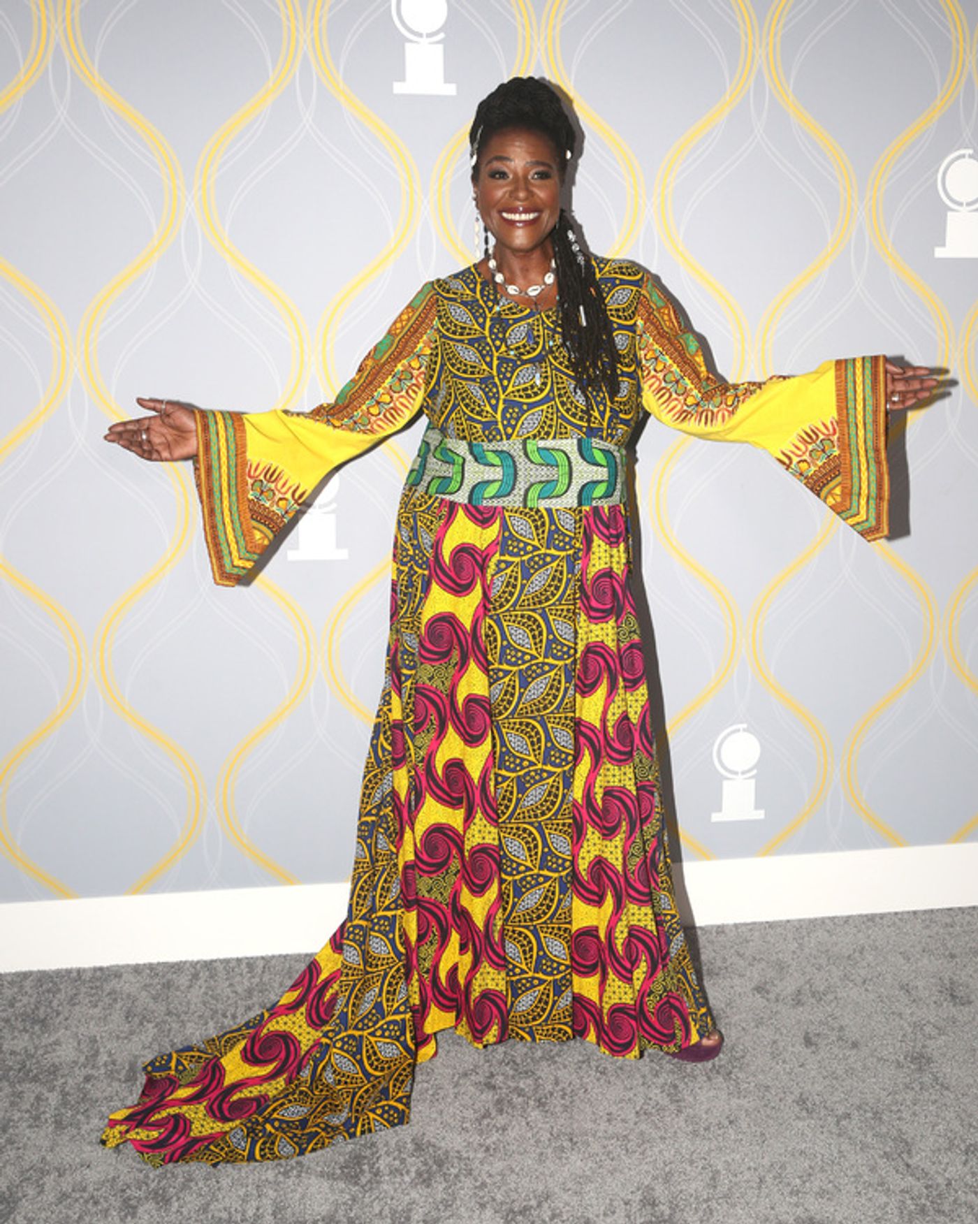 Photos: Broadway Stars Align on the 2022 Tony Awards Red Carpet  Image