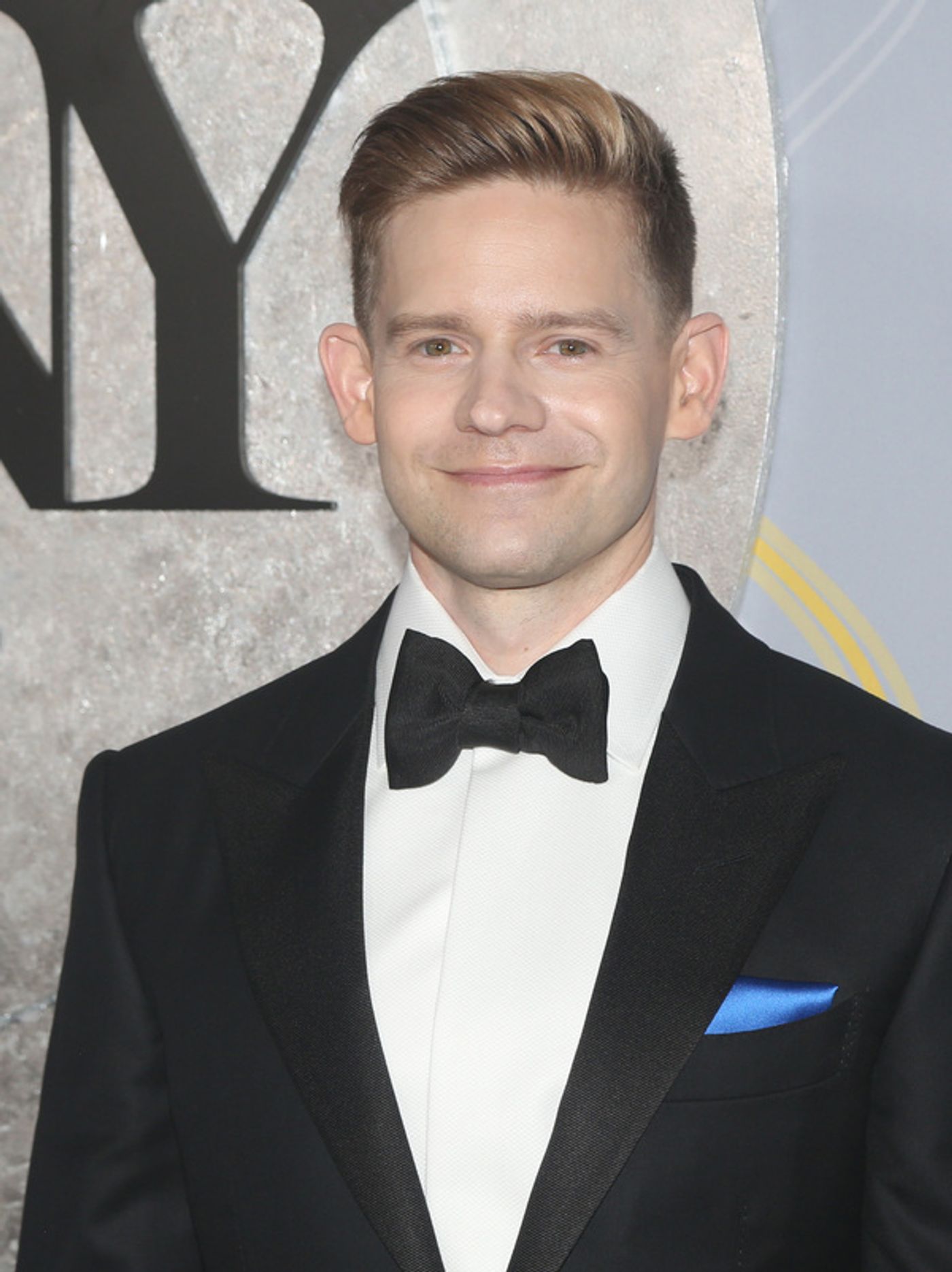Photos: Broadway Stars Align on the 2022 Tony Awards Red Carpet  Image