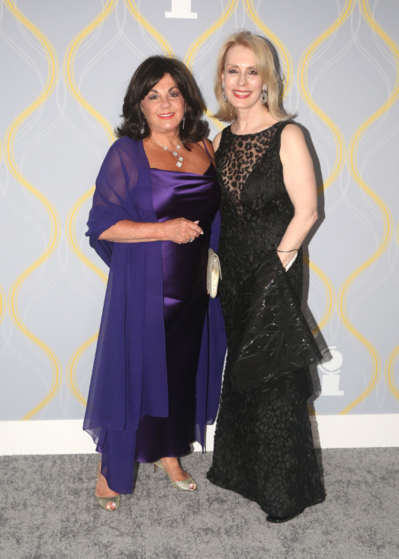 Photos: Broadway Stars Align on the 2022 Tony Awards Red Carpet  Image