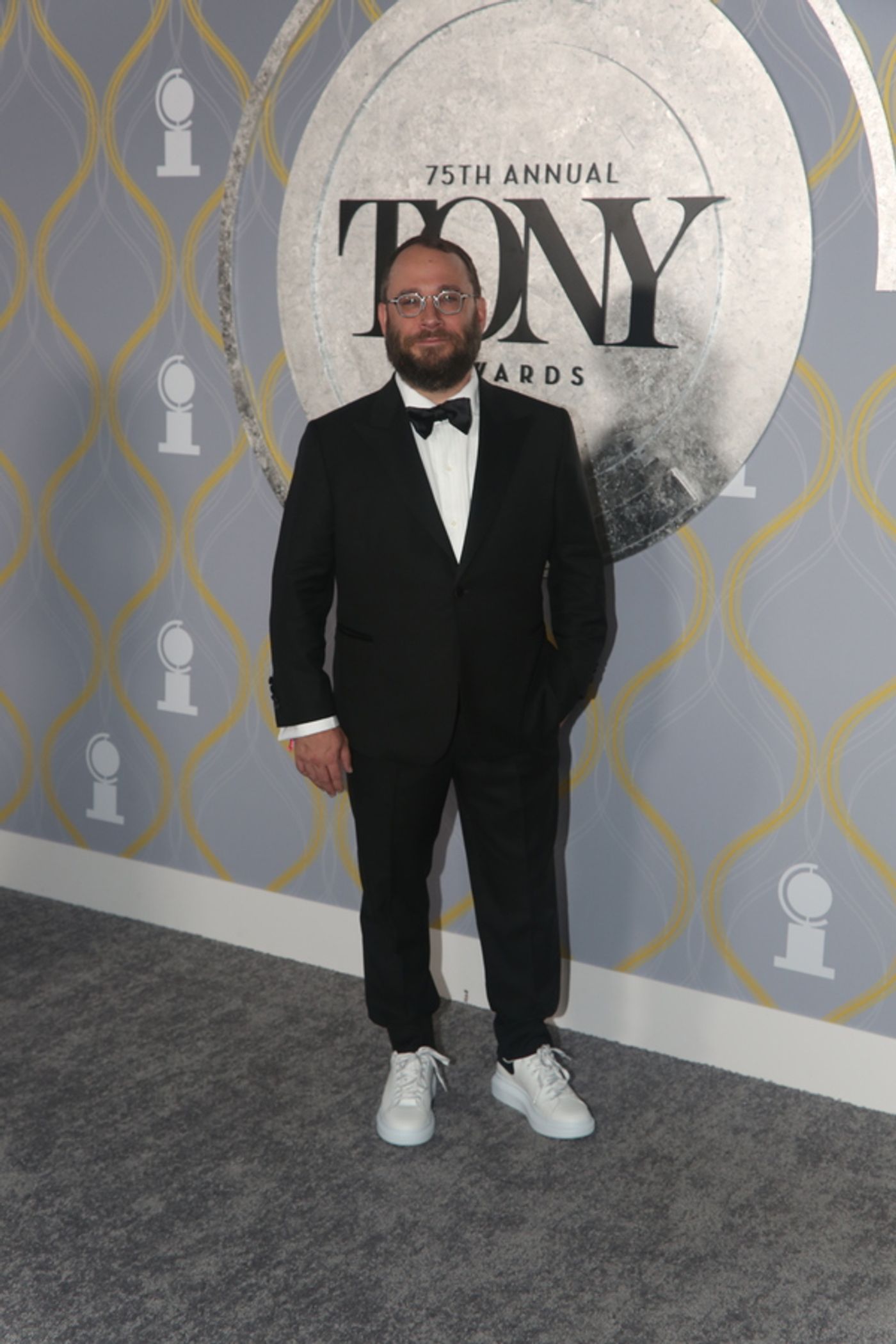 Photos: Broadway Stars Align on the 2022 Tony Awards Red Carpet  Image