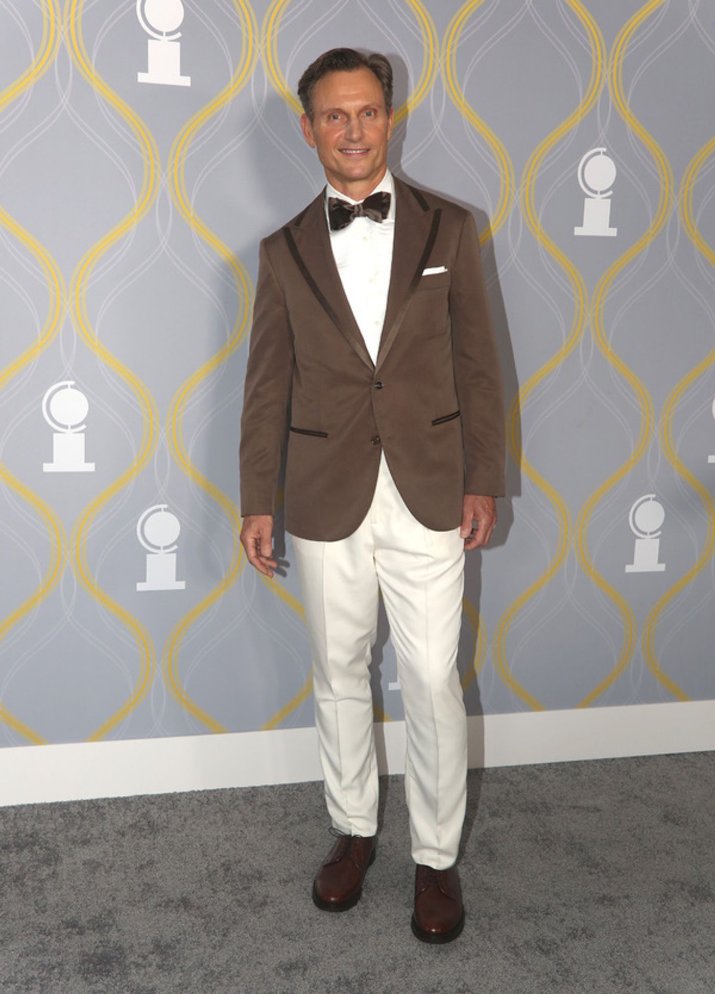 Photos: Broadway Stars Align on the 2022 Tony Awards Red Carpet  Image