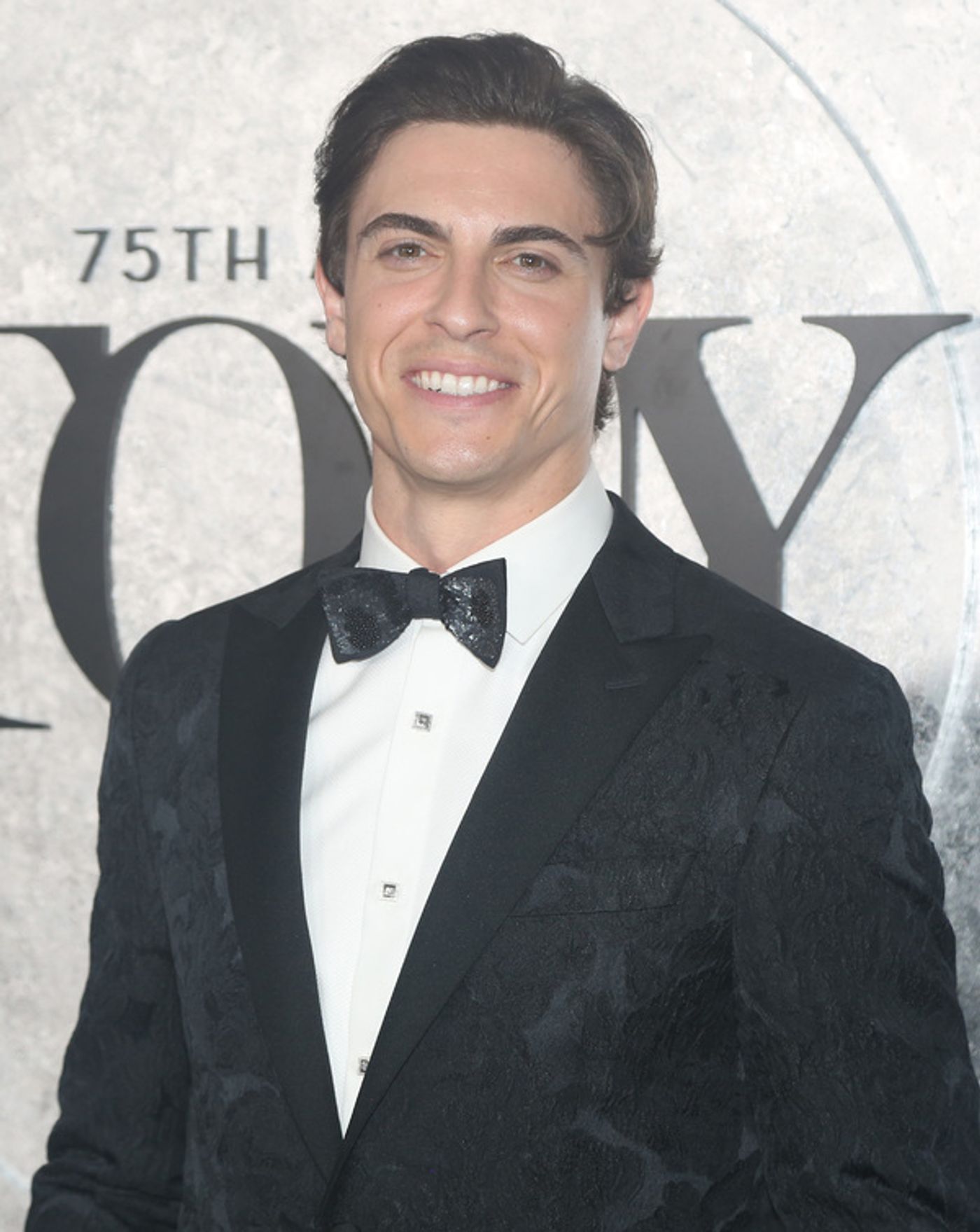 Photos: Broadway Stars Align on the 2022 Tony Awards Red Carpet  Image
